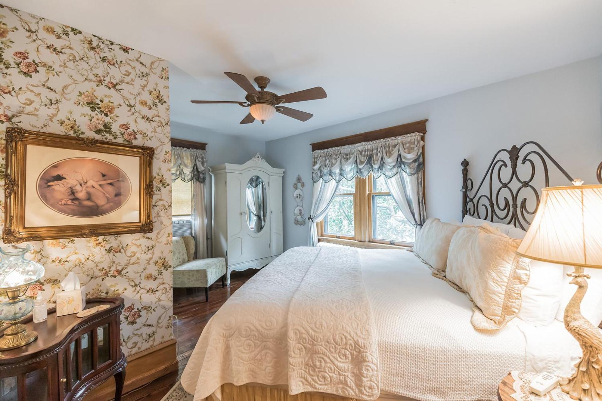 The Inn On Holly B&B Pitman Rom bilde